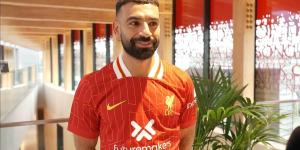 محمد صلاح يحصد جائزة لاعب الشهر في ليفربول