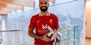 محمد صلاح يفوز بجائزة لاعب أكتوبر في ليفربول ويصرّح: ما أفعله صعب