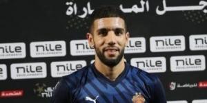 أحمد القندوسى يحصد جائزة أفضل لاعب فى مباراة سيراميكا والحرس - سعودي فايف