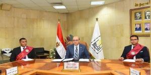 رئيس جامعة أسيوط يلتقي بمجلس اتحاد الطلاب الجديد للعام الجامعي 2024-2025