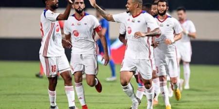 الشارقة يتصدر الدوري بالفوز على النصر وتعادل شباب الأهلي مع كلباء