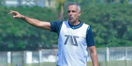 قرار مفاجئ.. جوميز يتراجع ويغير موقفه بشأن ثلاثي الزمالك