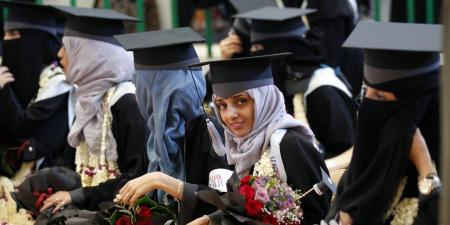 قيود حوثية جديدة تستهدف طالبات كُبرى الجامعات اليمنية - سعودي فايف