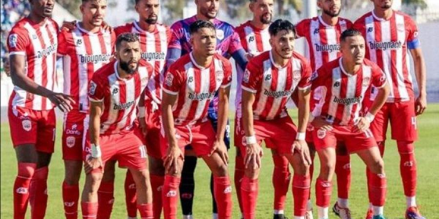 بث مباشر.. مشاهدة مباراة المكناسي والدفاع الحسني في الدوري المغربي