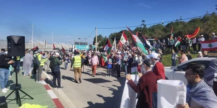 بالأعلام الفلسطينة …احتجاجات أمام ميناء طنجة رفضا لرسو سفينة أسلحة متجهة لإسرائيل