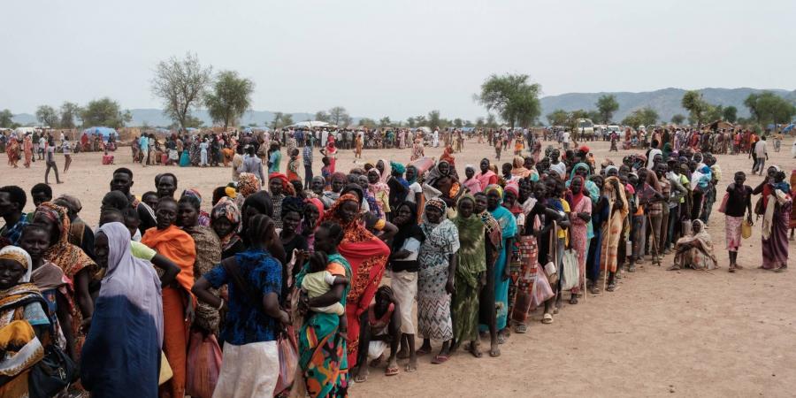 الحكومة السودانية تتهم بعض المنظمات الدولية بتسليم الإغاثة لـ«الدعم السريع» - سعودي فايف