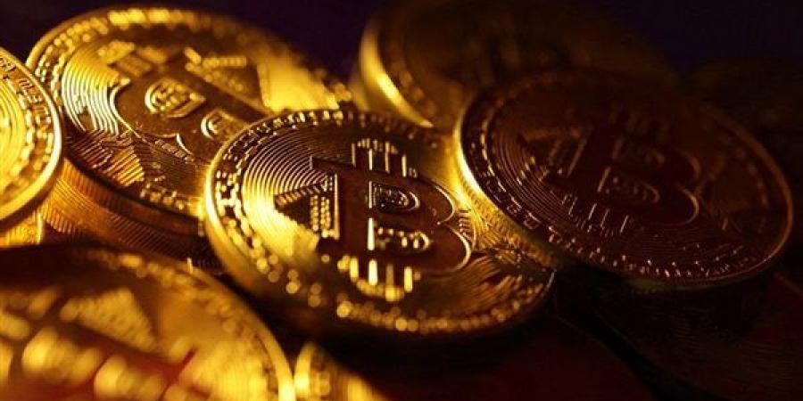 سعر البيتكوين يتخطى 83 ألف دولار لأول مرة