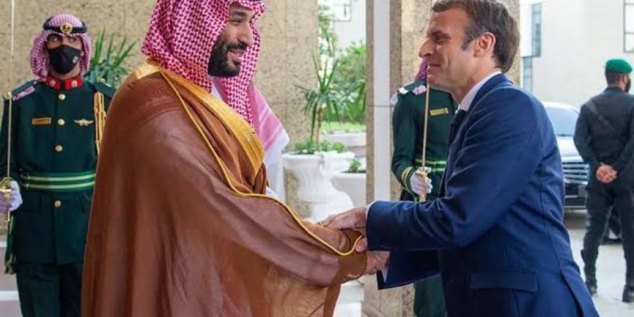 ماكرون يلبى دعوة محمد بن سلمان ويزور السعودية في ديسمبر المقبل.. فما أهداف الزيارة؟