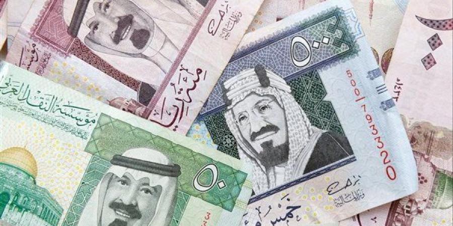 سعر الدينار الكويتي مقابل الجنيه في البنوك اليوم الأحد 17 نوفمبر 2024