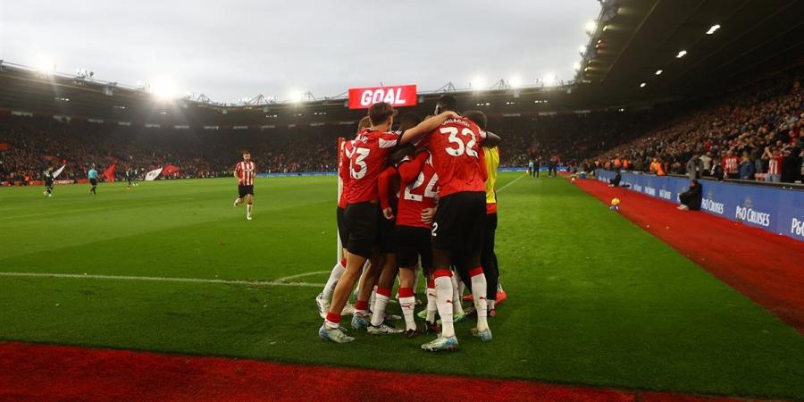 ليفربول يتعادل مع ساوثهامبتون 1-1 في الشوط الأول بالدوري الإنجليزي