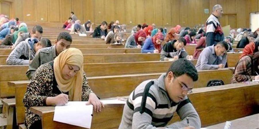 موعد امتحانات نصف العام 2025 بالجامعات والمعاهد