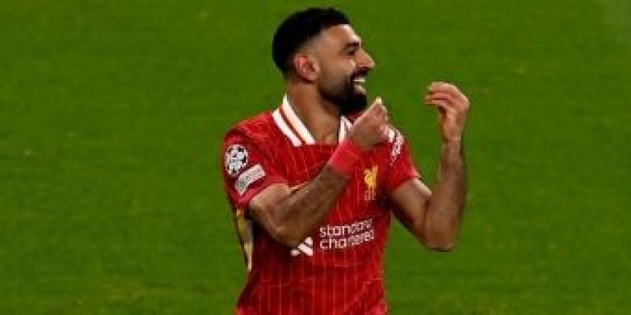 صورة | جماهير ليفربول تطالب بتجديد عقد محمد صلاح - سعودي فايف