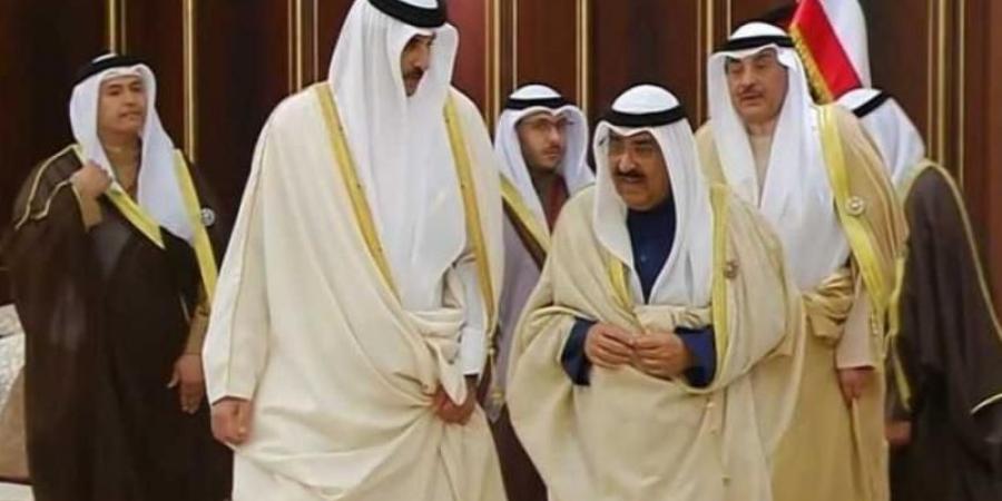 أمير قطر الشيخ تميم بن حمد يصل الكويت لحضور القمة الخليجية الـ 45