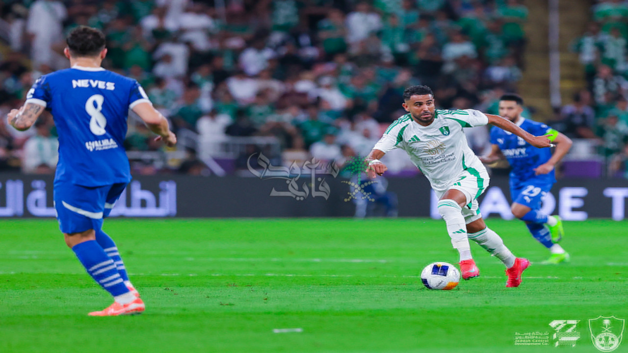 الهلال ضد الاهلي.. رياض محرز يواصل نثر سحره ويقود الراقي للنهائي