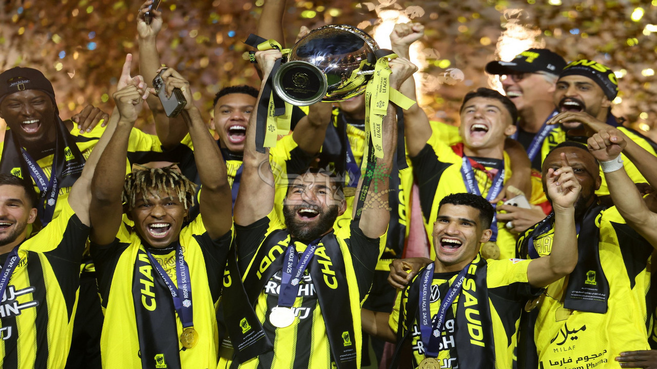 عاجل.. الاتحاد بطلا لكأس خادم الحرمين الشريفين على حساب القادسية