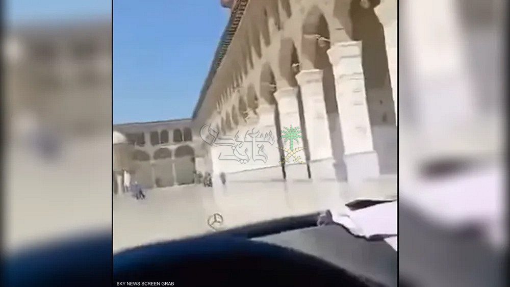 فيديو لشخص يقود سيارة داخل الجامع الأموي يثير جدلاً واسعاً