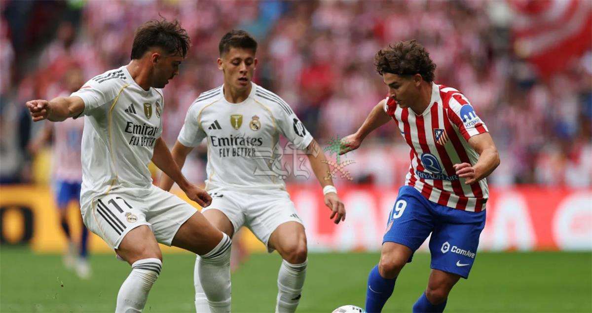 ترتيب الدوري الاسباني 2025 بعد مباراة أتلتيكو مدريد ضد الريال.. برشلونة يتنفس الصعداء
