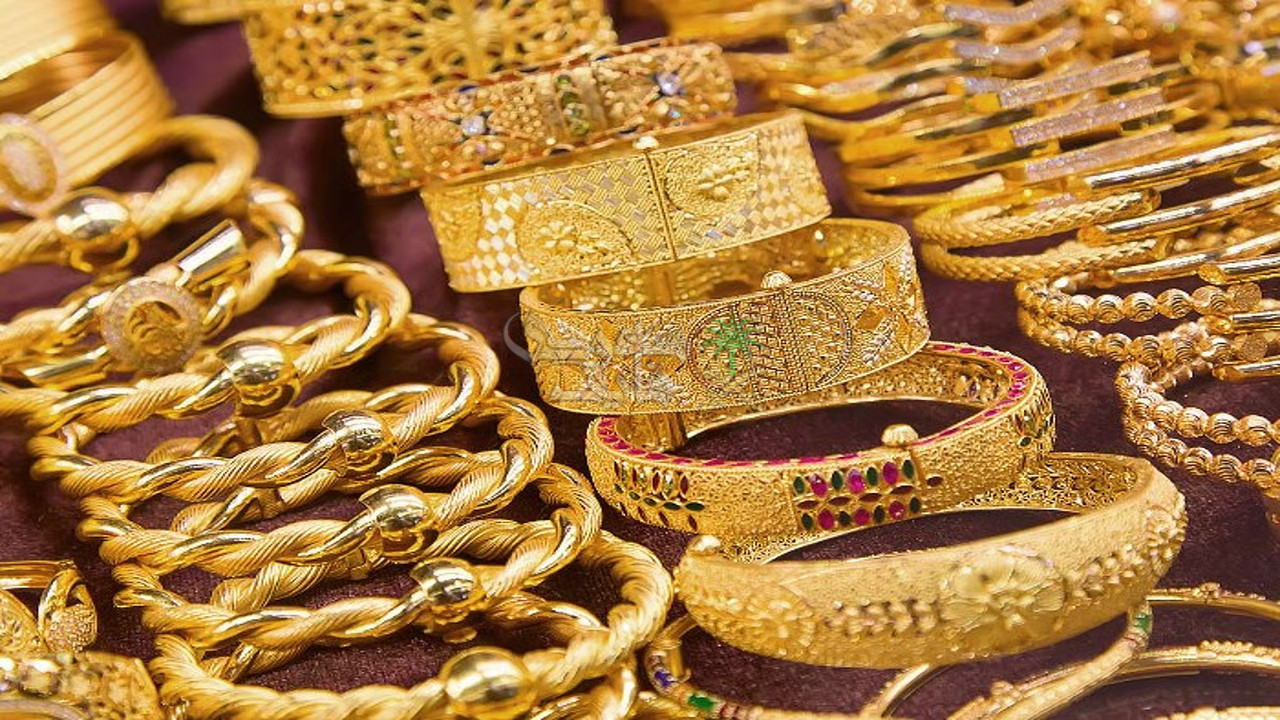 160 جنيهًا في الجرام و1280 للجنيه.. مفاجأة في أسعار الذهب الآن بمصر 15-10-2025
