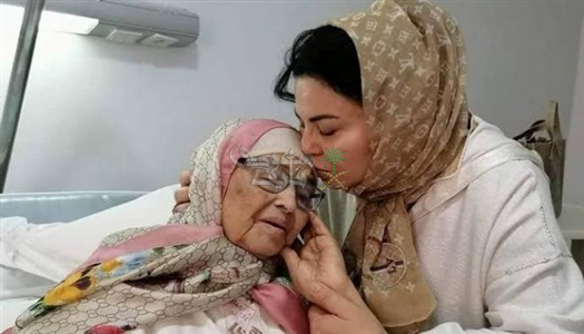 حزن مغربي.. تفاصيل وفاة والدة لطيفة رأفت ورسالة مؤثرة من النجوم