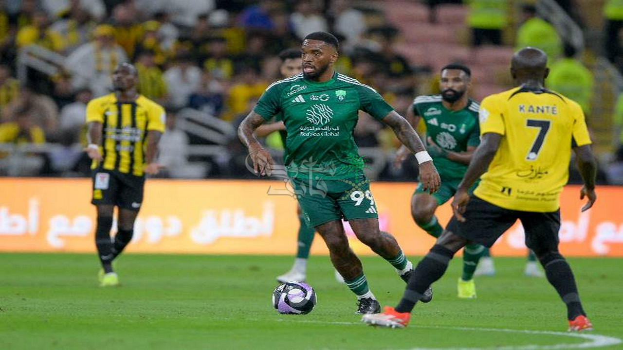 من هو معلق مباراة الاتحاد ضد الأهلي اليوم السبت.. الكروان يعلق على القمة