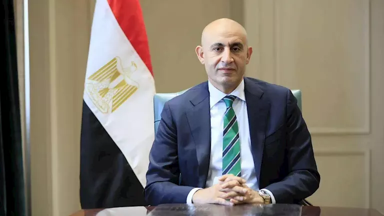 أوائل الثانوية العامة 2026 في الشعبة الأدبية يكشفون عن إنجازاتهم البارزة